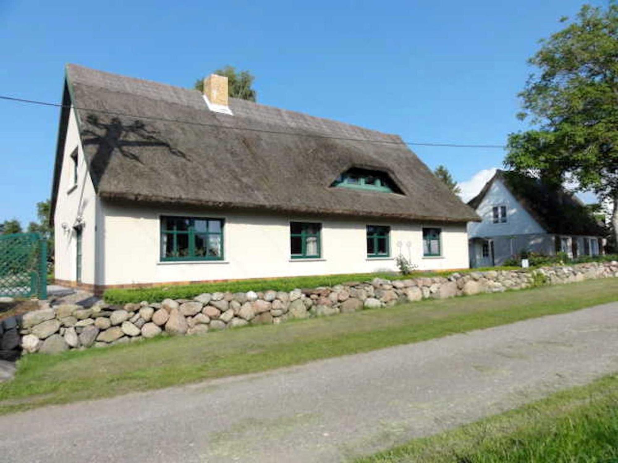 Reetdachhaus "Landhaus Ulrich" Lubkow エクステリア 写真